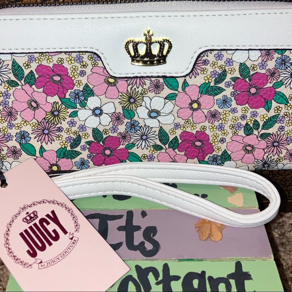 Juicy couture Crossbody wallet
